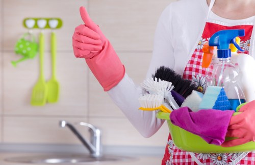 Deep kitchen cleaning in an end of tenancy service in Dulwich