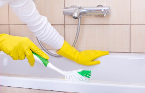 Local gutter cleaning service for homes and businesses in Dulwich