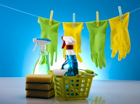 Stain treatment for carpet fibres